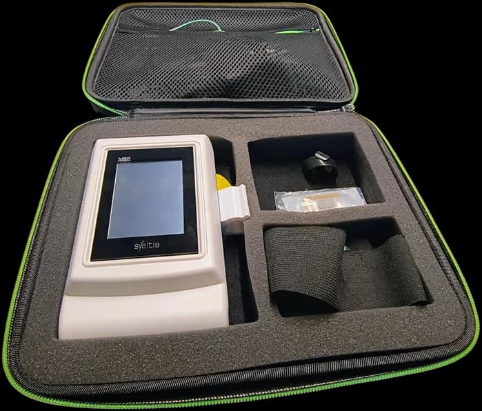 Portable Deep Oscillation device at Park and Padel Wellness Center